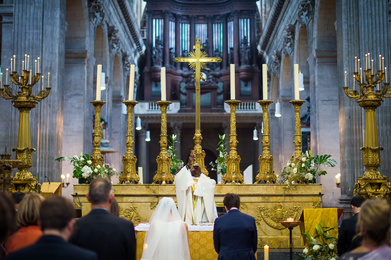 Intérieur doré église